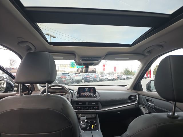 Certified 2023 Nissan Rogue SV w/ SV Premium B Package image 18