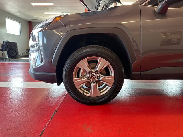 Used 2024 Toyota RAV4 LE AWD/4WD image 28