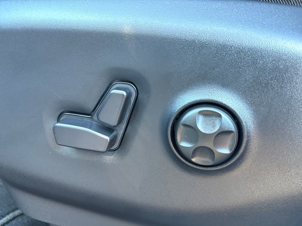 New 2026 Chrysler Pacifica Select image 15