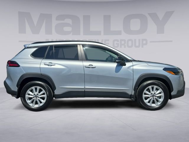 Used 2026 Toyota Corolla Cross LE w/ Moonroof Package image 6