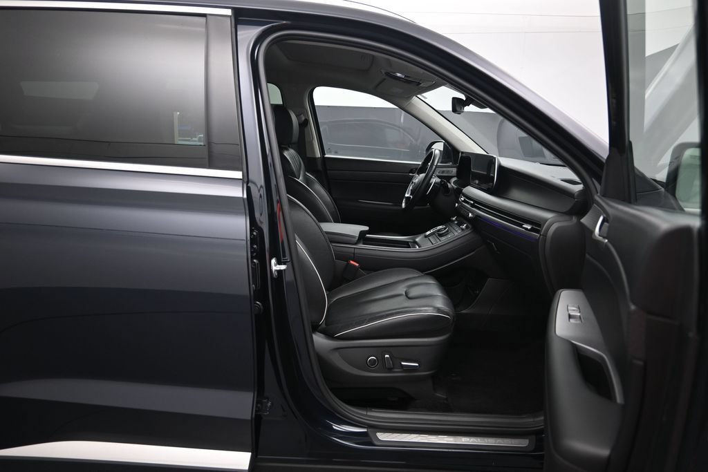 Used 2024 Hyundai Palisade Limited FWD image 28
