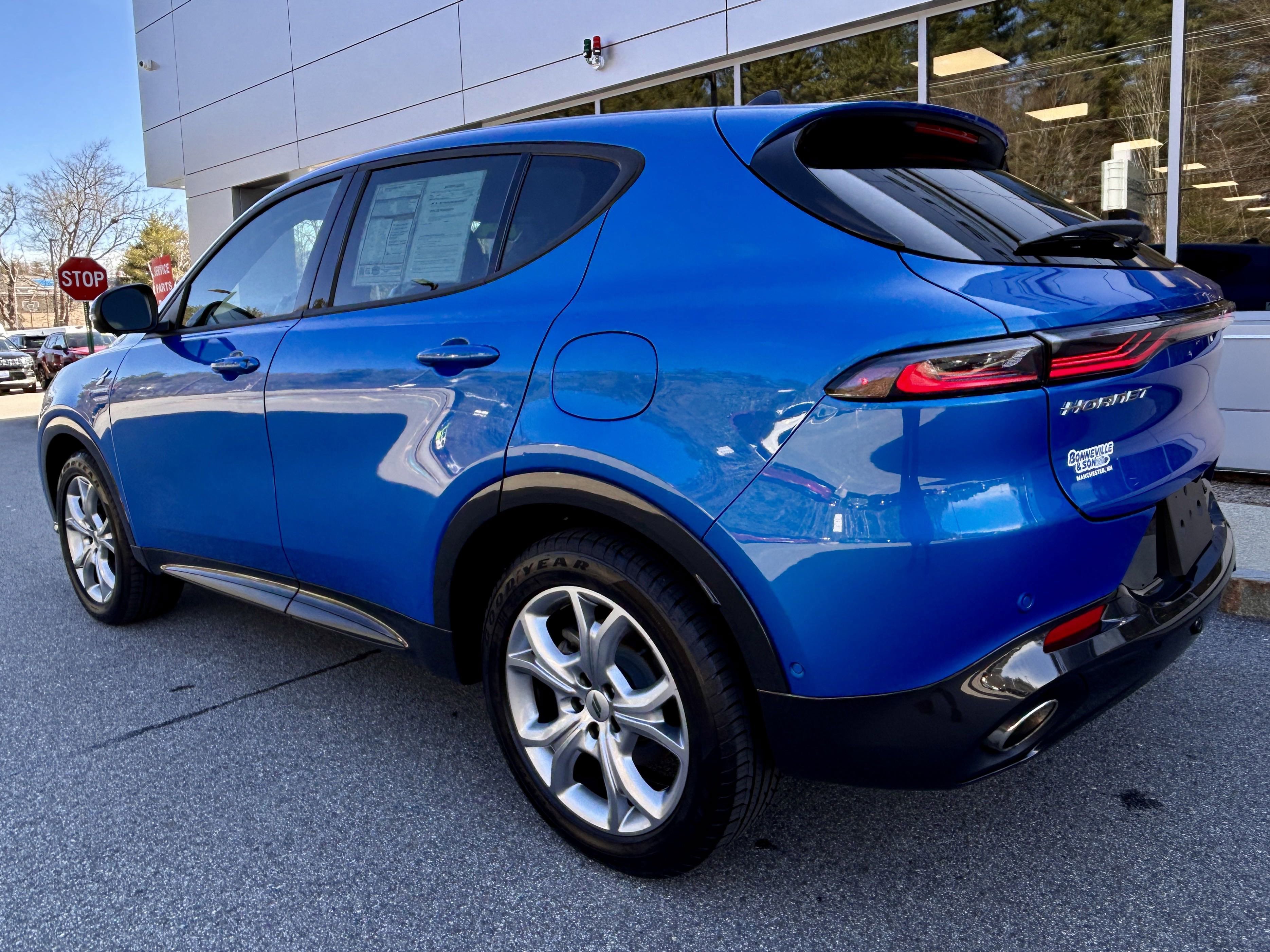 Certified 2024 Dodge Hornet R/T w/ Tech Pack w/o Parking AWD/4WD image 10