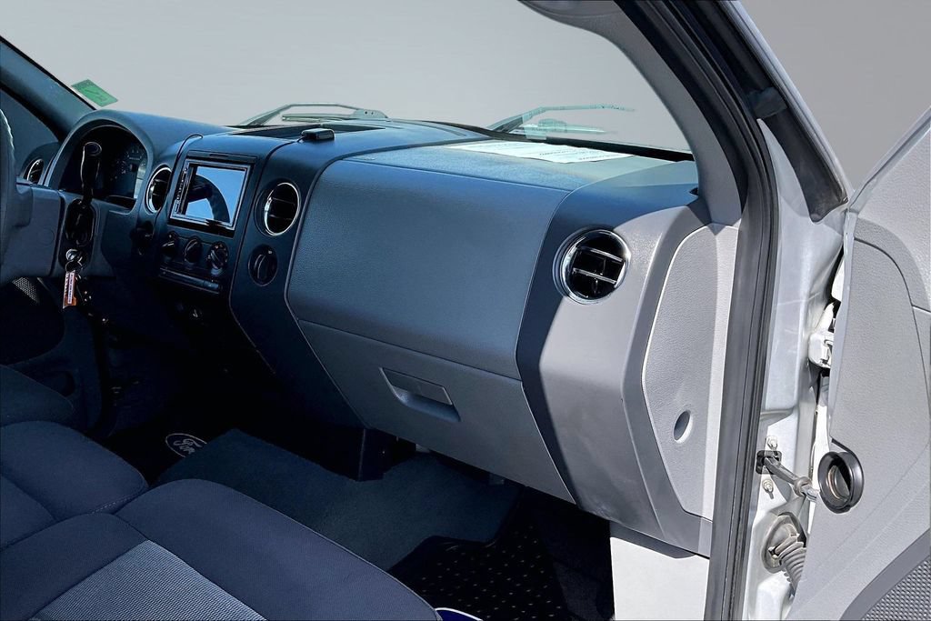 Used 2006 Ford F150 XLT RWD image 17