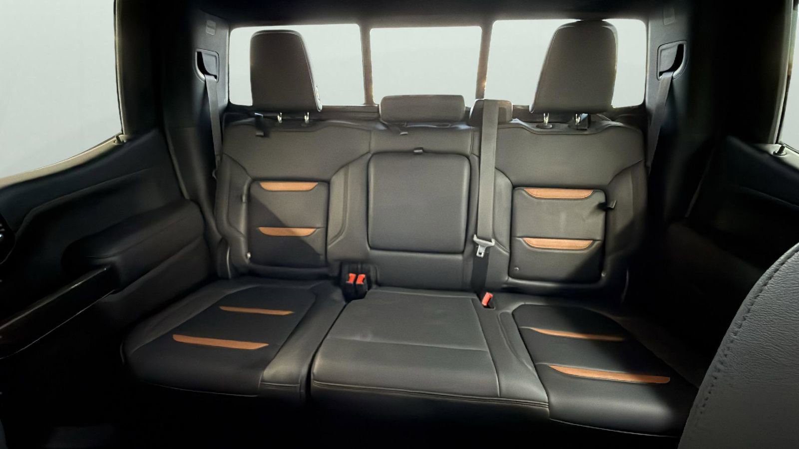 Used 2020 GMC Sierra 1500 AT4 w/ AT4 Premium Package image 23