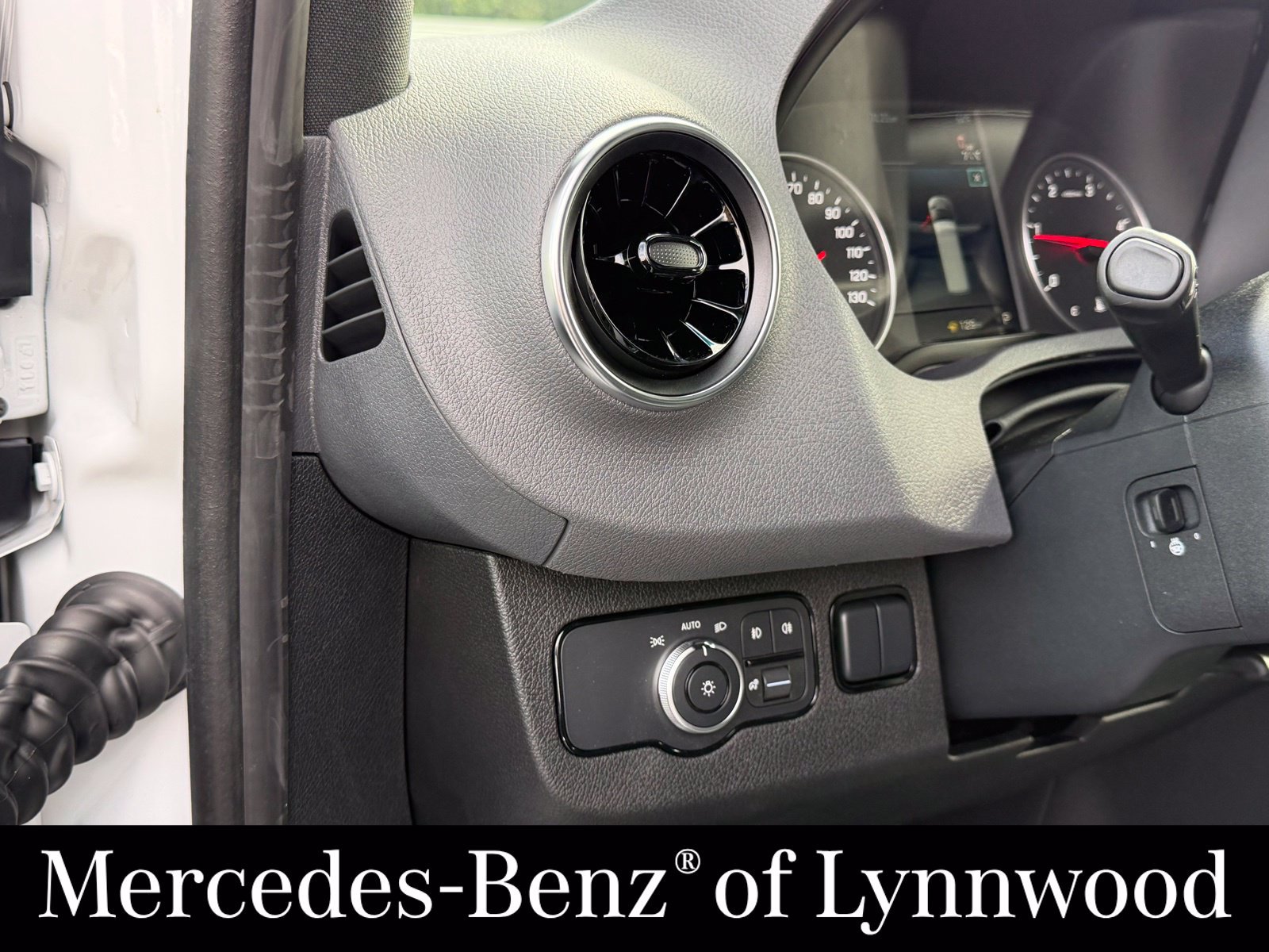 New 2026 Mercedes-Benz Sprinter 2500 image 18
