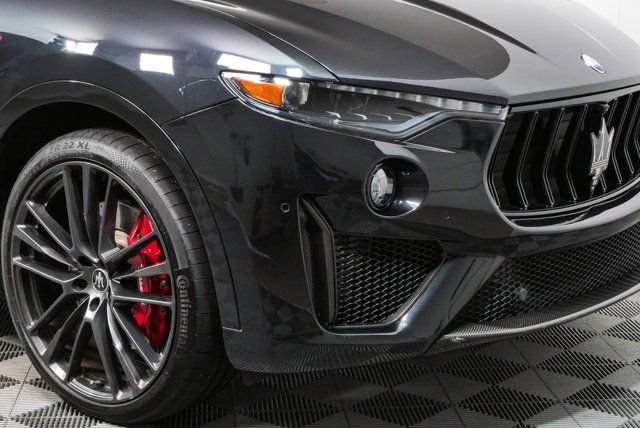 Certified 2022 Maserati Levante Trofeo AWD/4WD image 39
