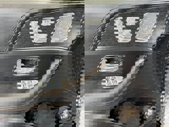 New 2026 Mercedes-Benz Maybach GLS 600 4MATIC image 13