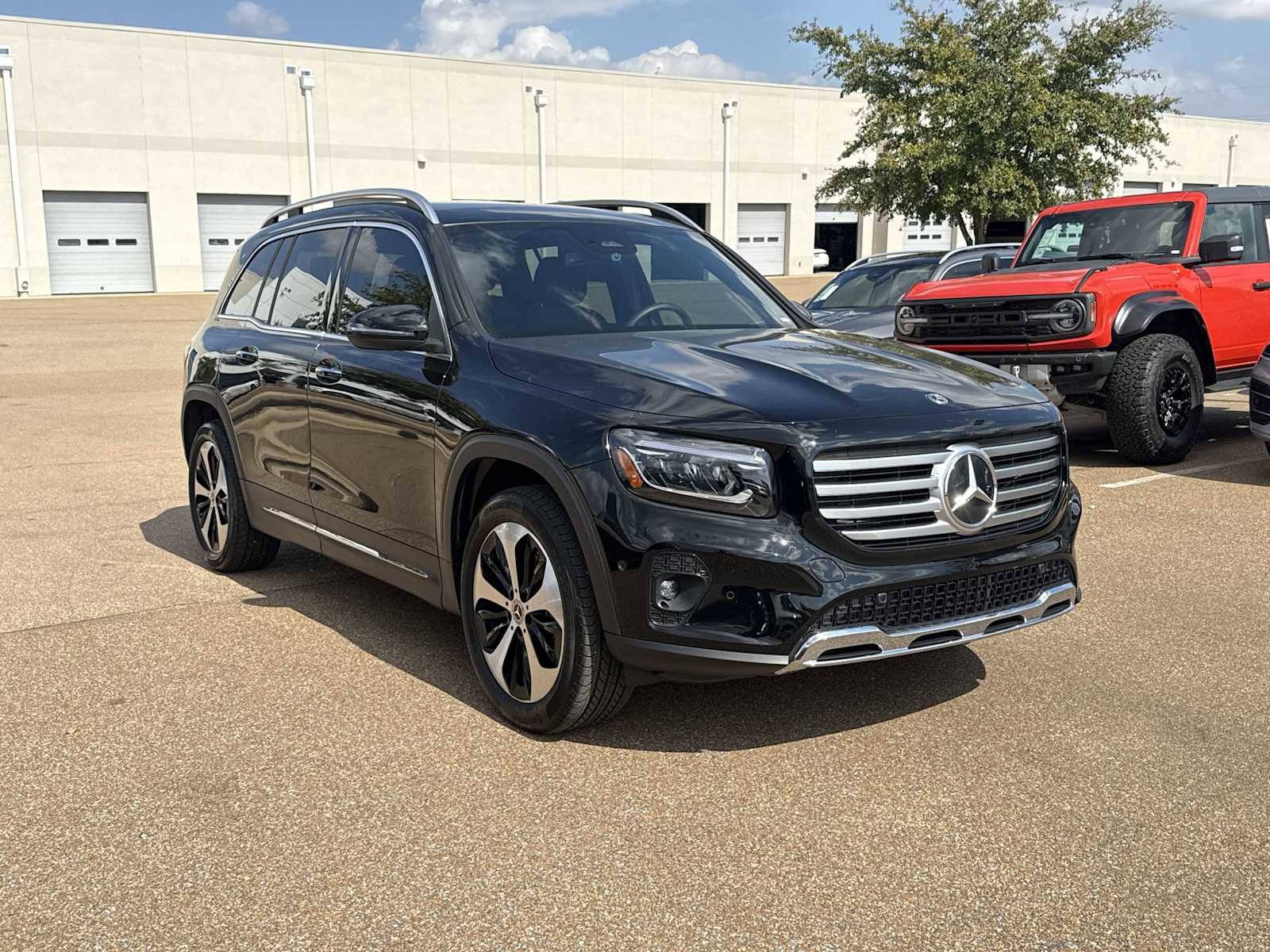 Used 2026 Mercedes-Benz GLB 250 4MATIC image 8