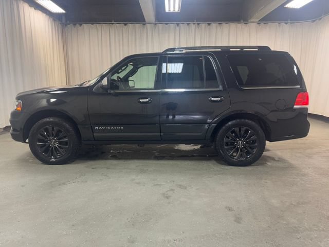 Used 2015 Lincoln Navigator 4WD image 8