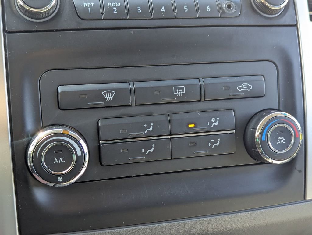 Used 2013 Nissan Frontier SV image 17