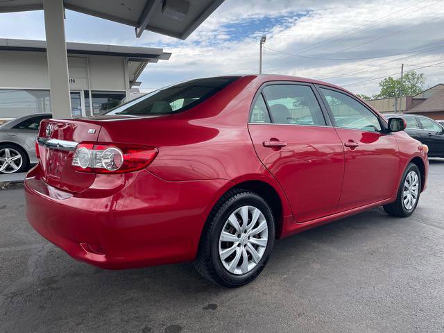 Used 2013 Toyota Corolla LE FWD image 3
