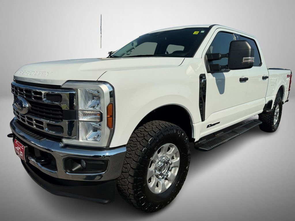 Used 2024 Ford F250 XLT w/ FX4 Off-Road Package AWD/4WD image 2