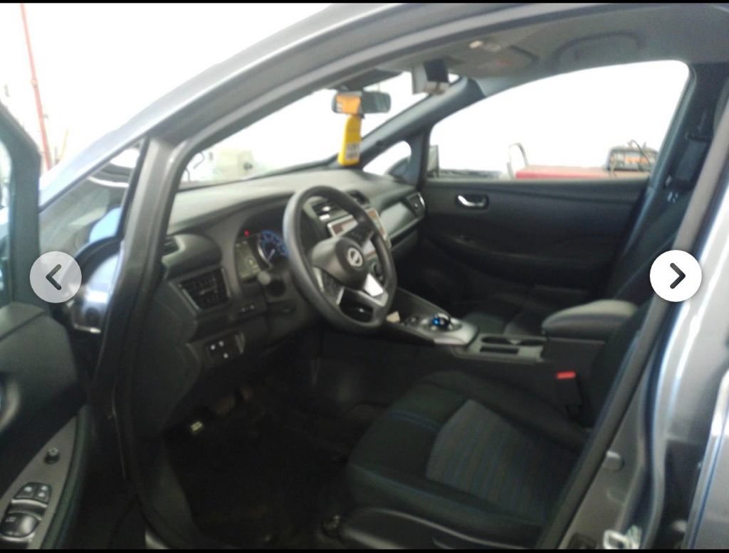 Used 2023 Nissan Leaf S FWD image 8