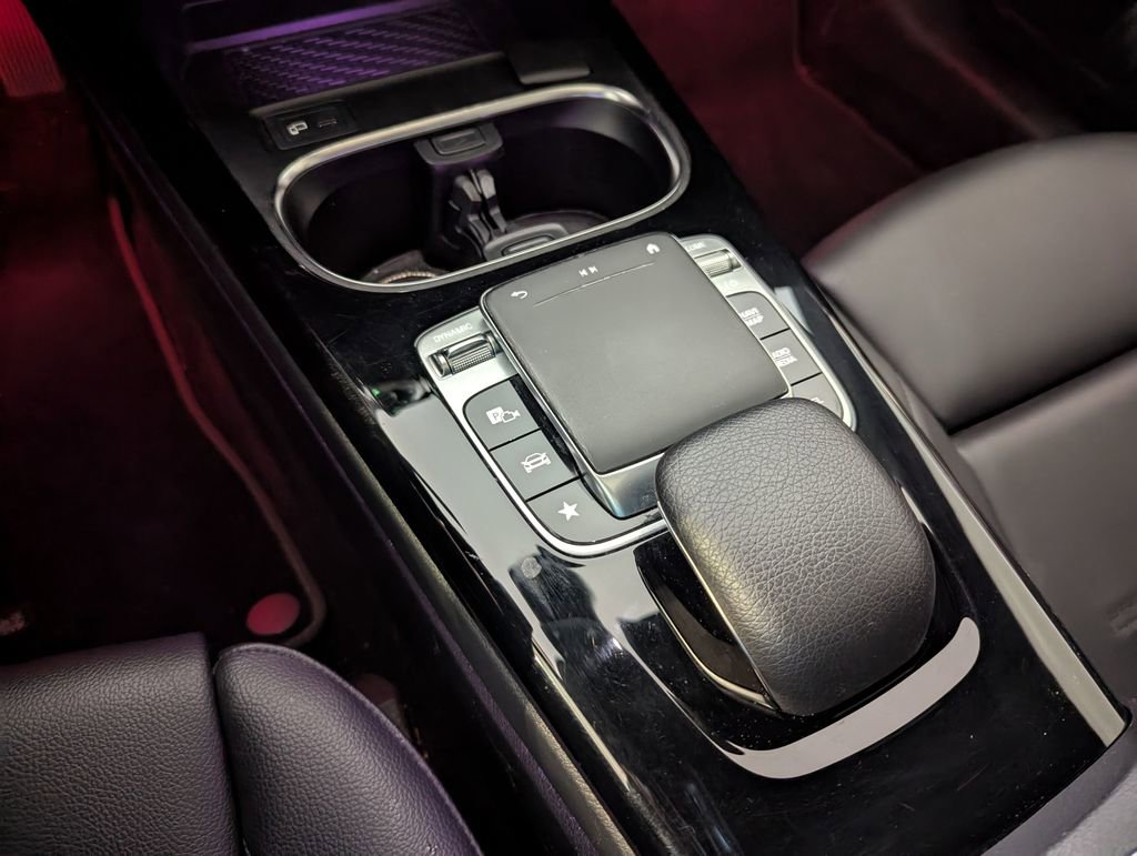 Used 2020 Mercedes-Benz CLA 250 image 11