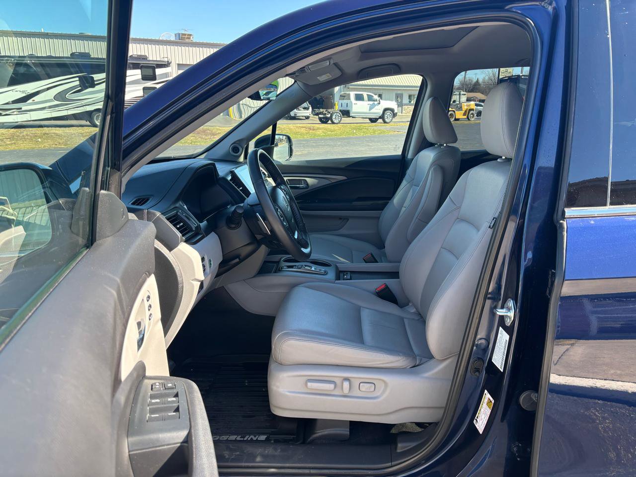 Used 2023 Honda Ridgeline RTL-E image 9