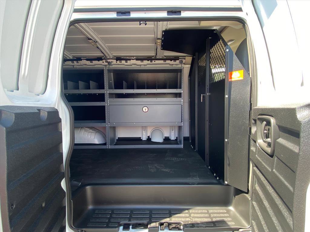 New 2025 Chevrolet Express 2500 w/ Driver Convenience Package image 20