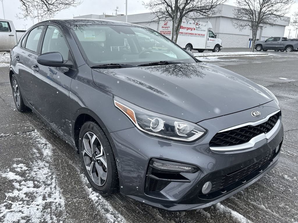 Used 2019 Kia Forte LXS image 2