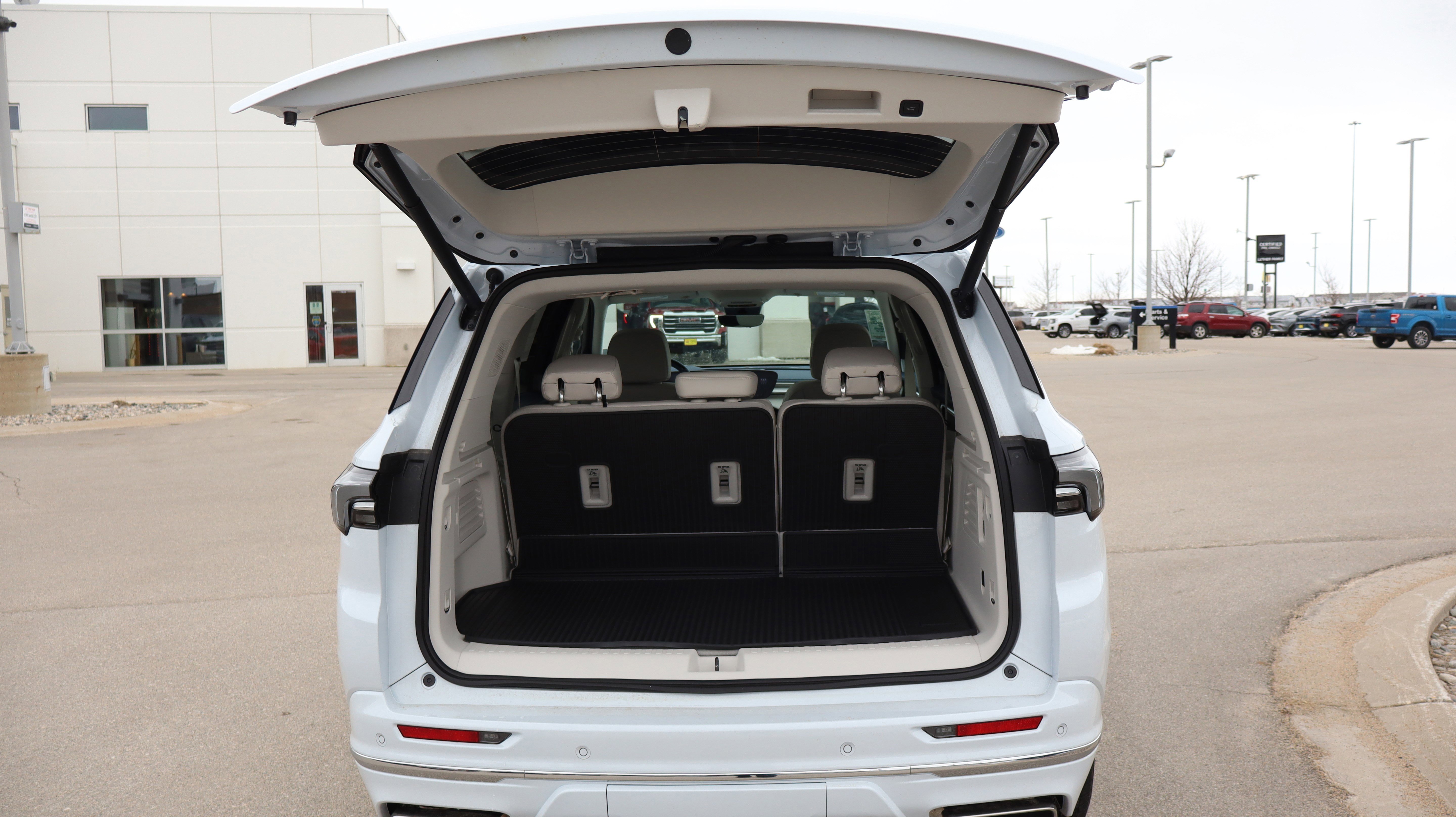 New 2026 Buick Enclave Avenir w/ Super Cruise Package AWD/4WD image 16