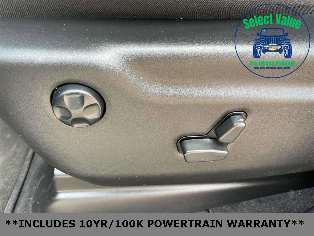 Used 2022 Dodge Durango GT image 13