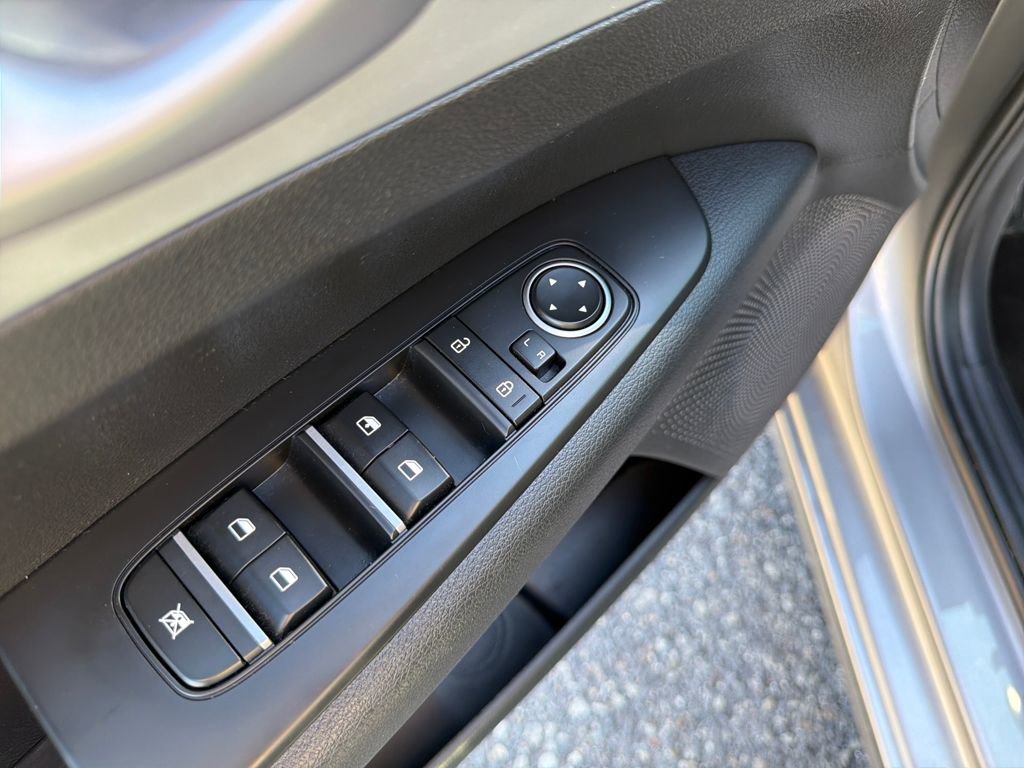 Certified 2022 Kia Forte LXS image 22