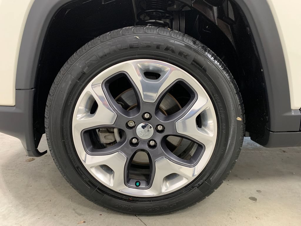 Used 2021 Jeep Compass Limited AWD/4WD image 2