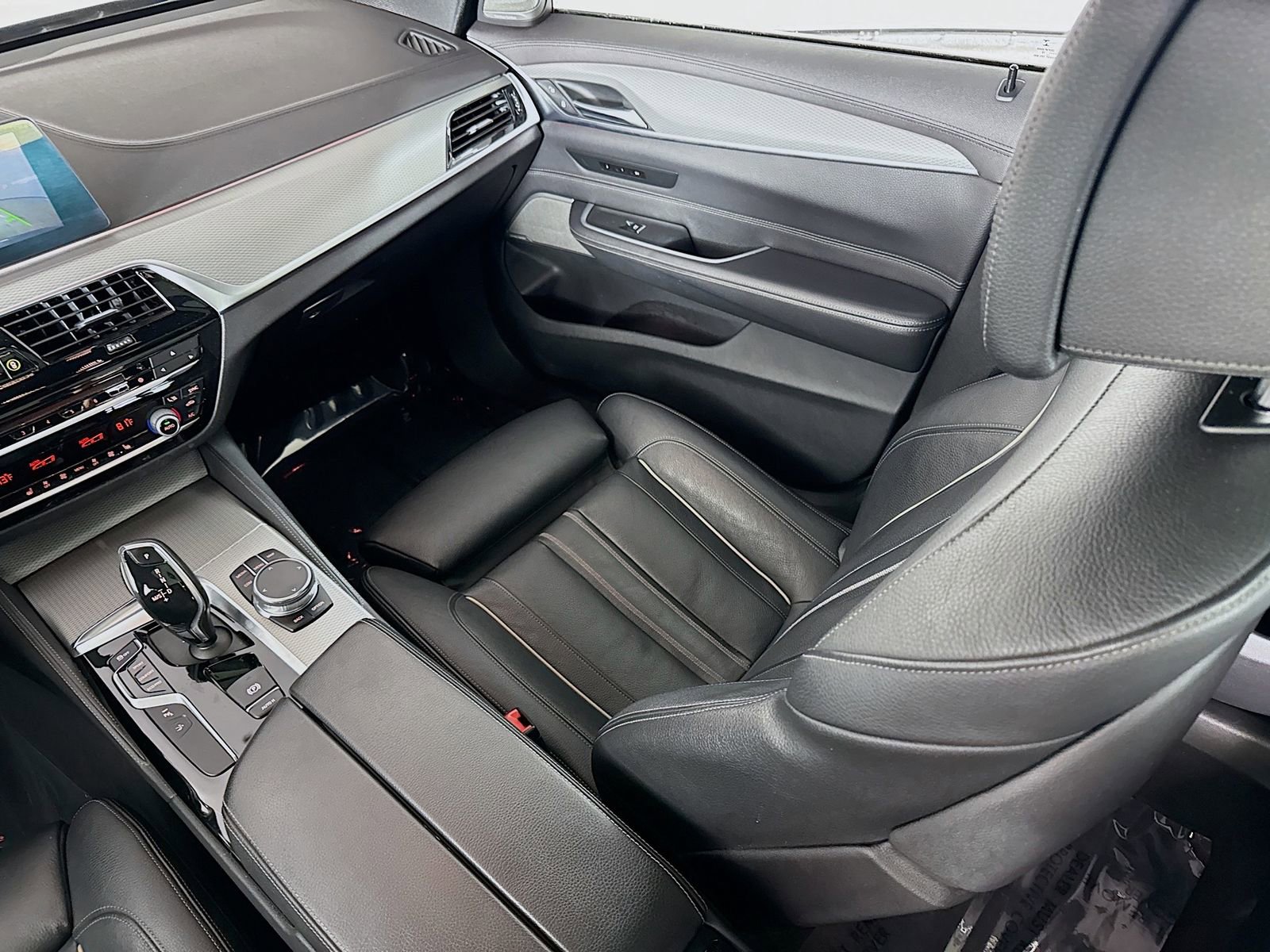 Used 2018 BMW 640i Gran Turismo xDrive image 25