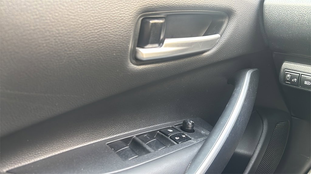 Used 2022 Toyota Corolla SE image 16