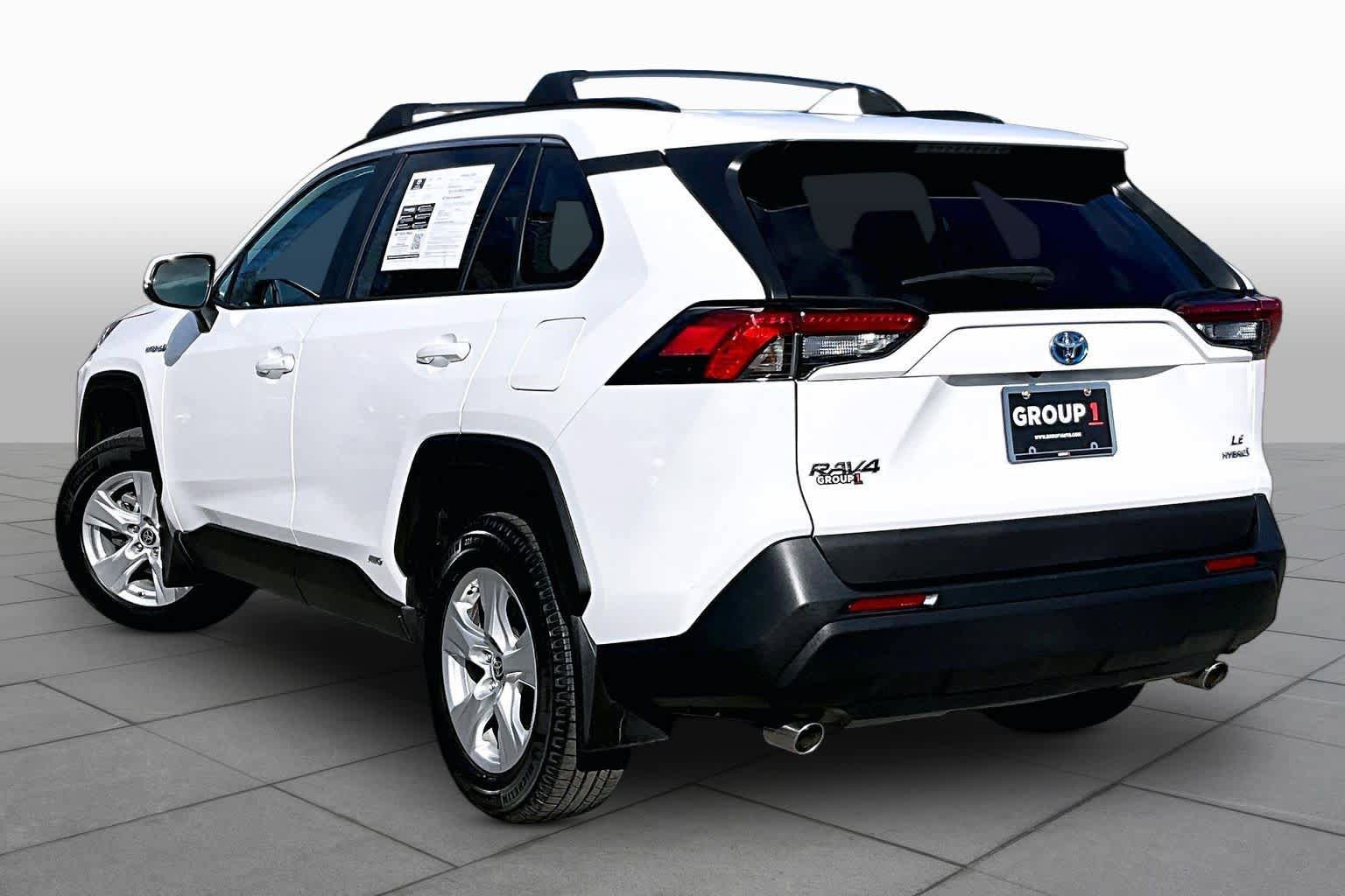 Certified 2021 Toyota RAV4 LE w/ Carpet Mat Package (TMS) AWD/4WD image 12