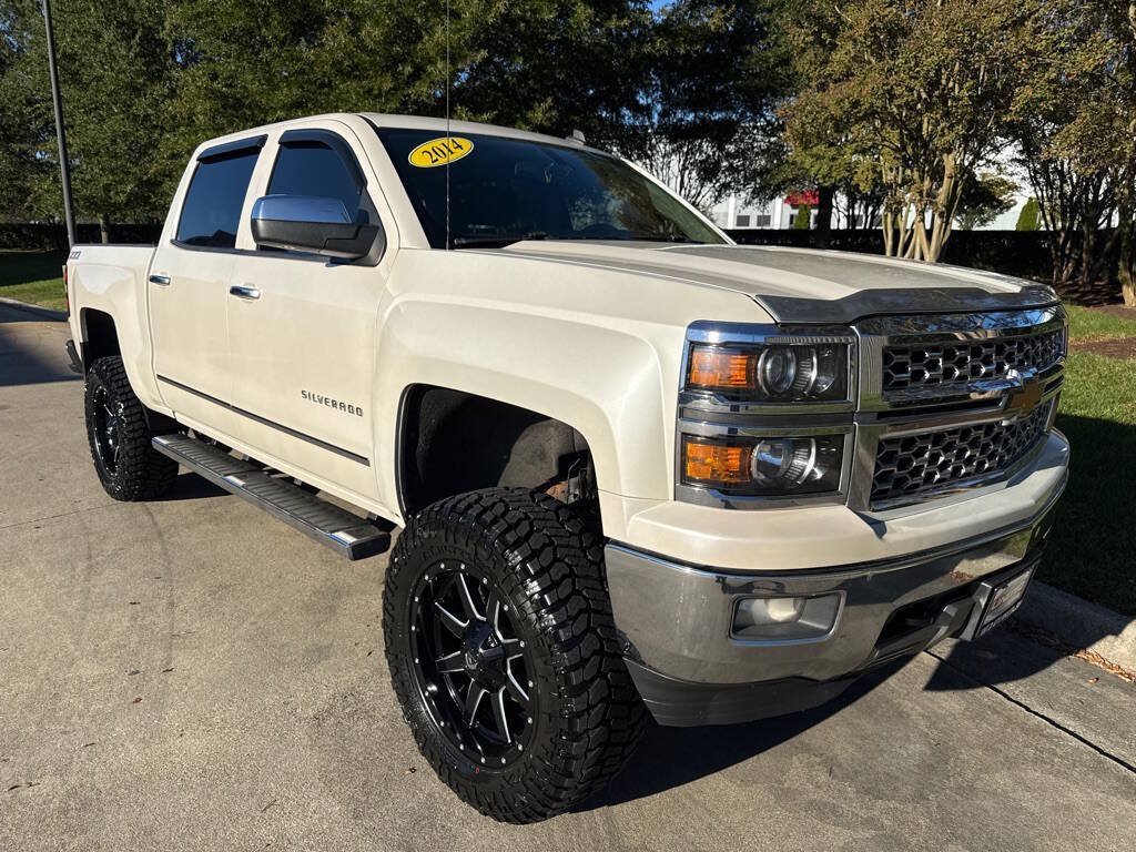 Used 2014 Chevrolet Silverado 1500 LTZ AWD/4WD image 1