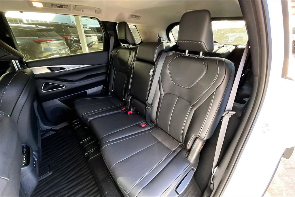 New 2026 INFINITI QX60 Luxe w/ Cargo Package image 20