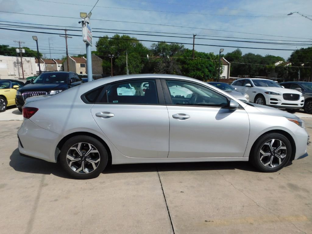 Used 2019 Kia Forte LXS image 8