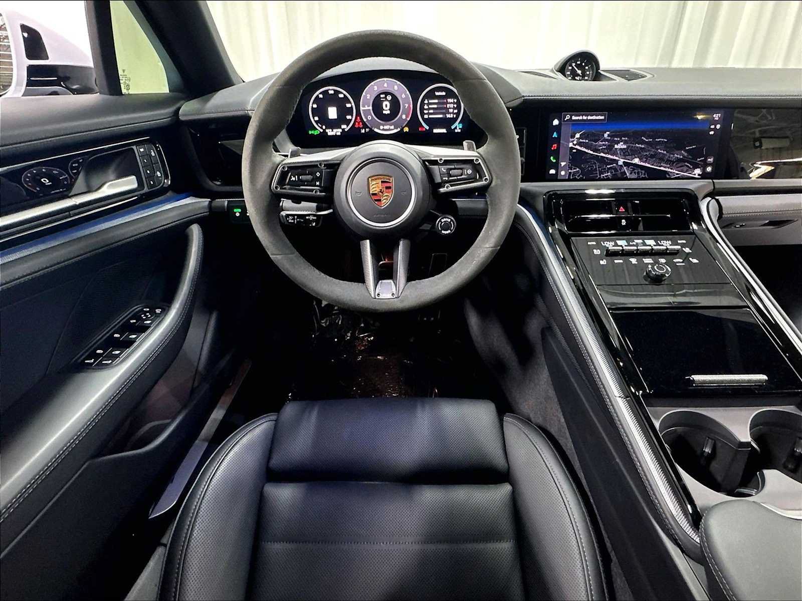 Used 2025 Porsche Panamera 4 AWD/4WD image 15