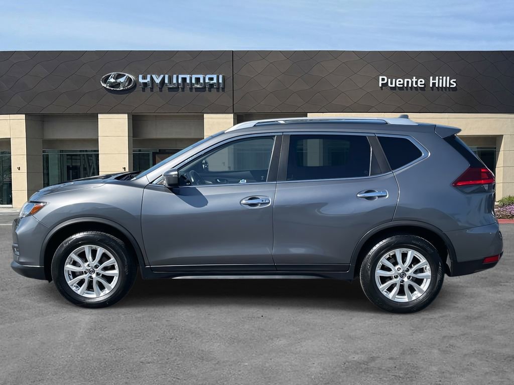 Used 2020 Nissan Rogue SV FWD image 3