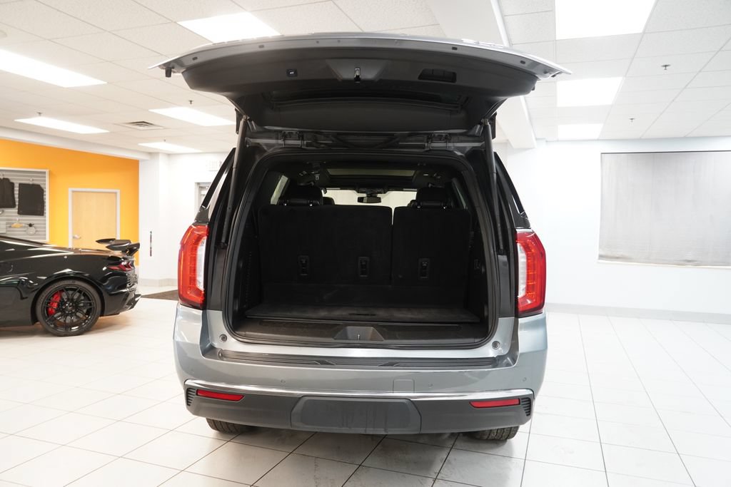 Certified 2022 GMC Yukon SLT w/ SLT Premium Package AWD/4WD image 11