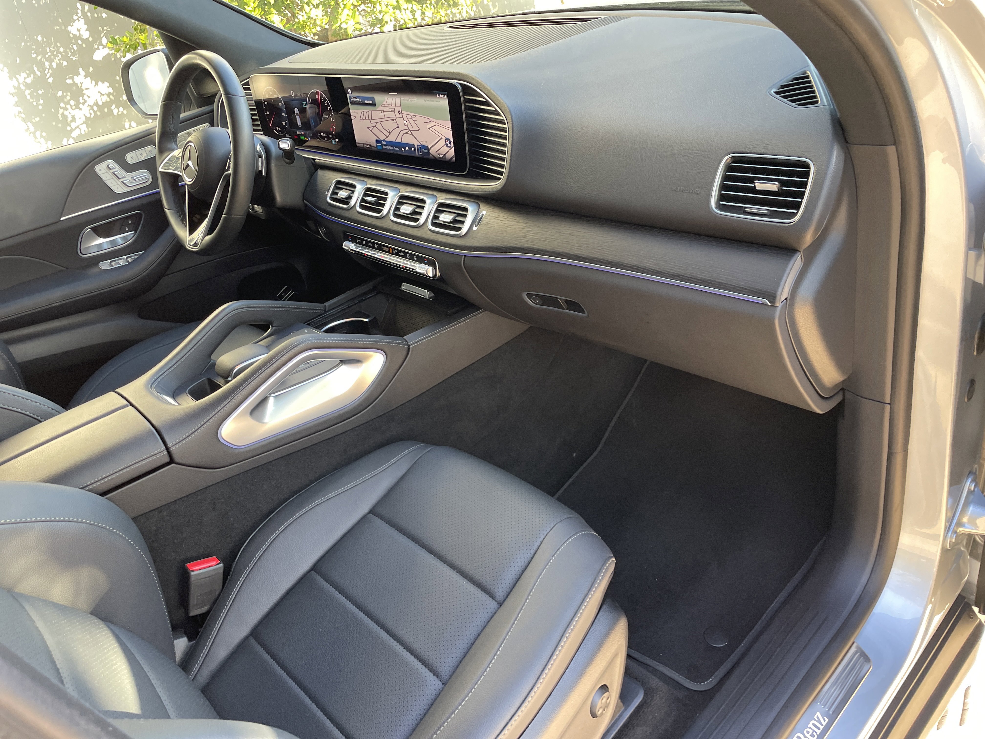 Certified 2025 Mercedes-Benz GLE 450e 4MATIC image 47