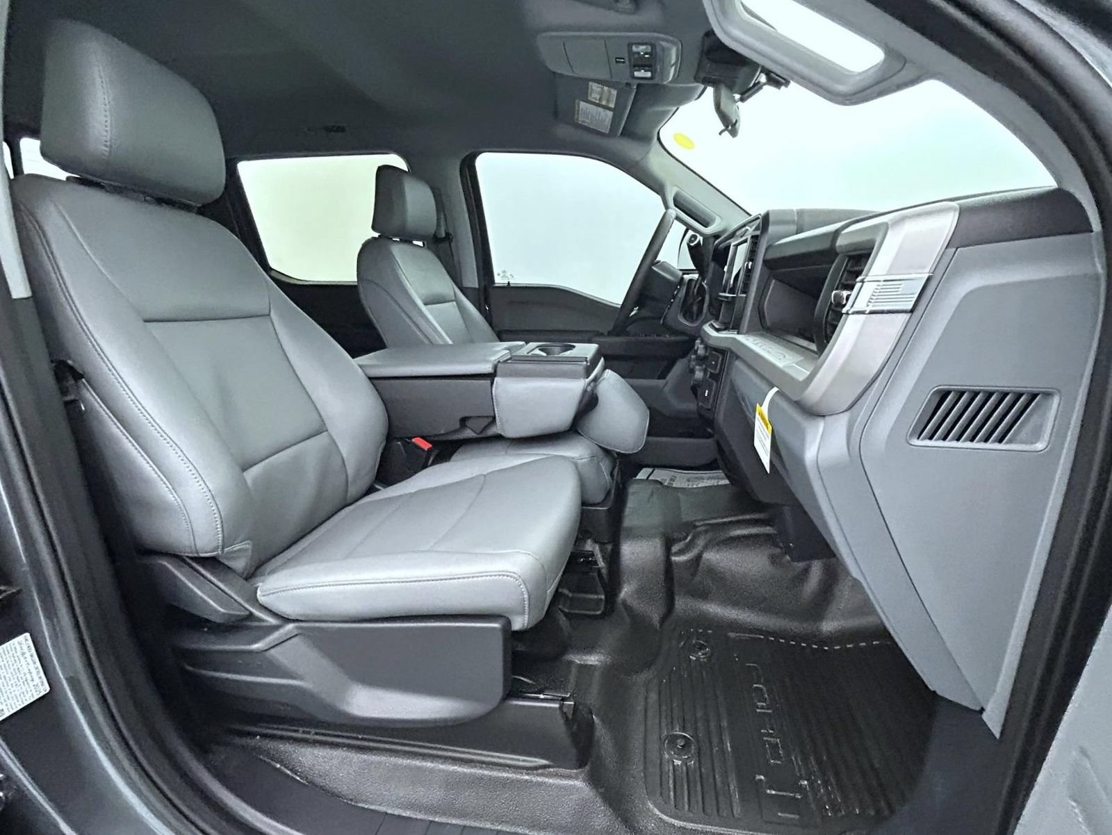 New 2026 Ford F350 XL AWD/4WD image 16