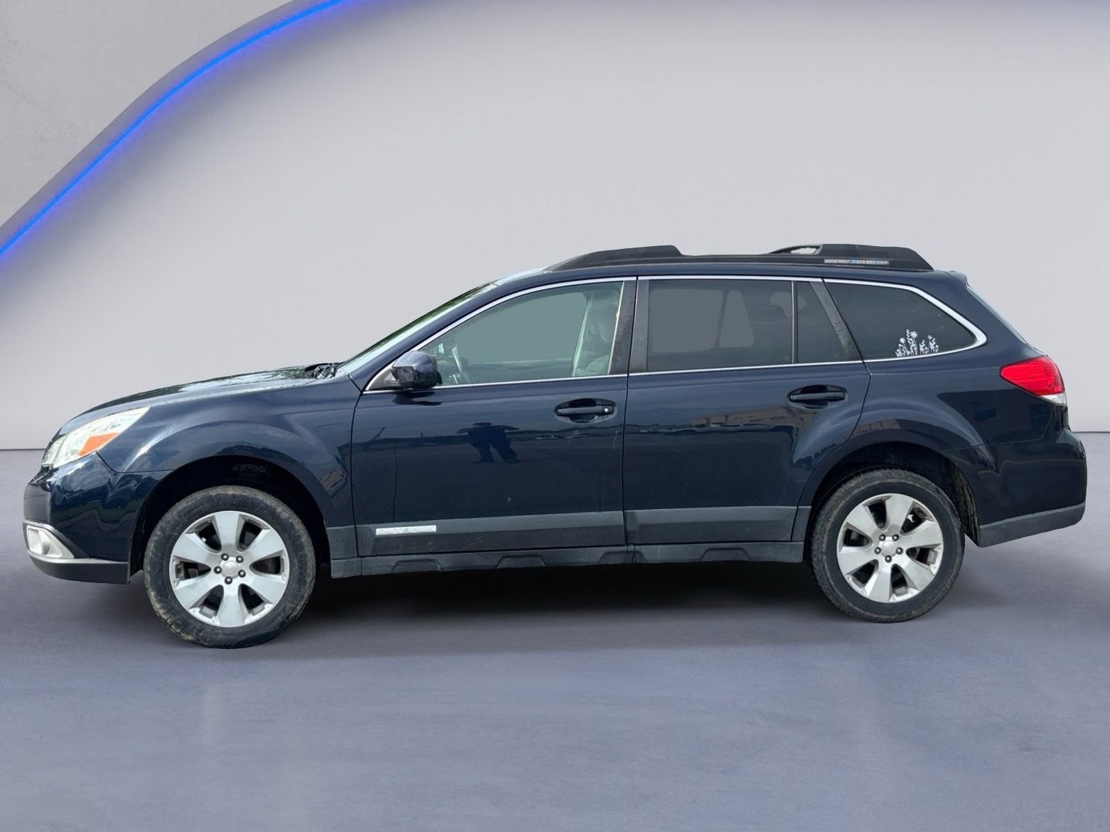 Used 2012 Subaru Outback 2.5i Premium w/ All-Weather Pkg AWD/4WD image 3