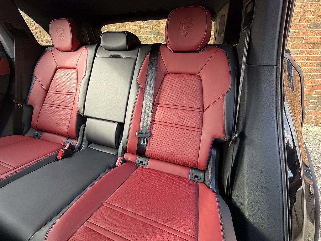 New 2026 Porsche Cayenne S image 19