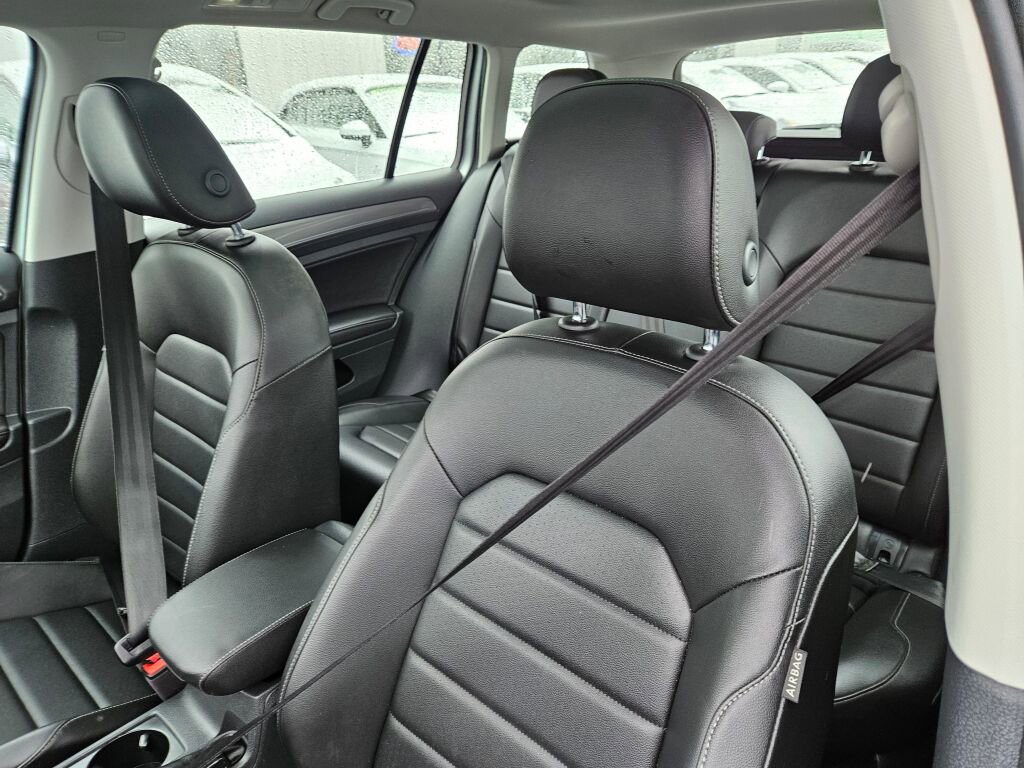Used 2017 Volkswagen Golf Alltrack SE image 18