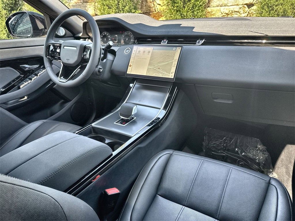 Certified 2024 Land Rover Range Rover Evoque Dynamic SE image 14