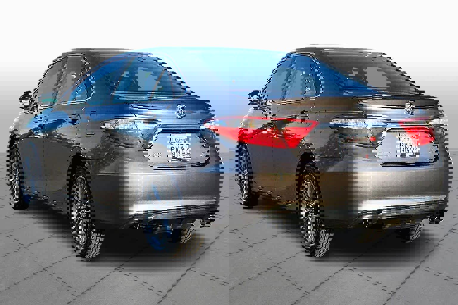 Used 2016 Toyota Camry SE image 12