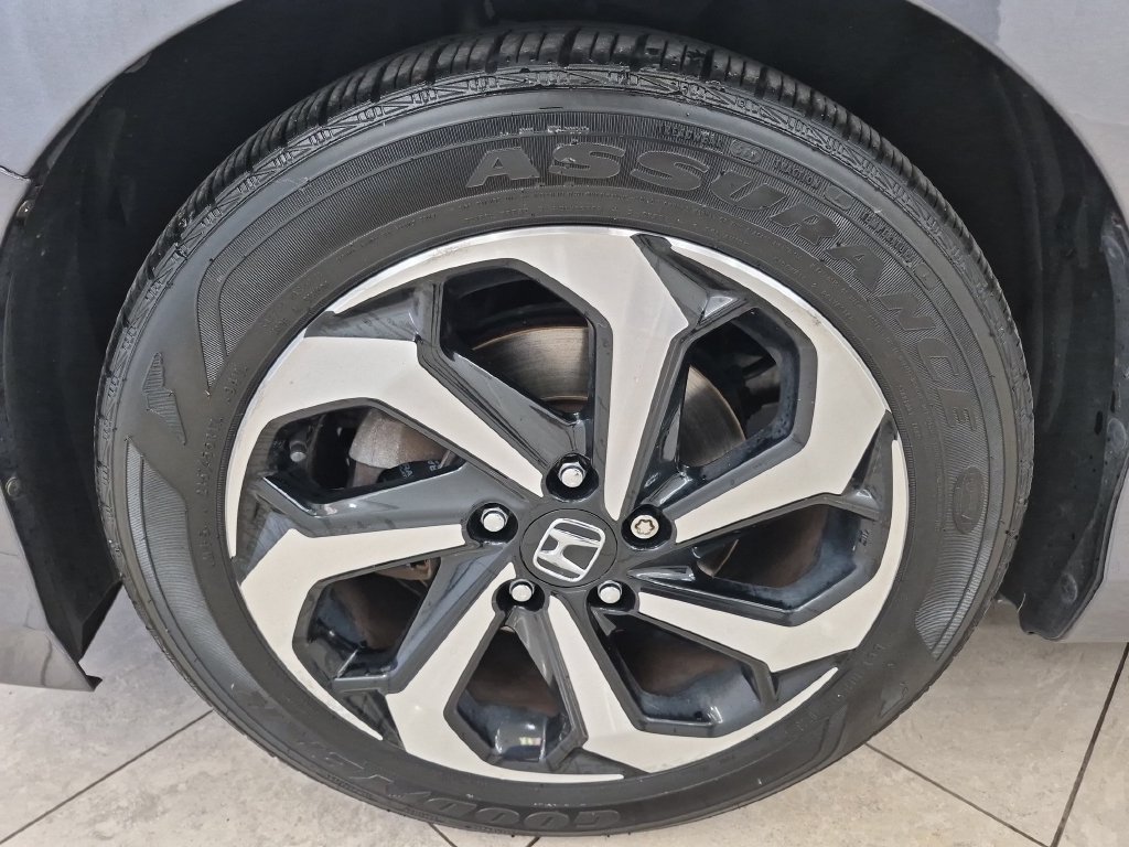 Used 2017 Honda Accord EX-L image 12