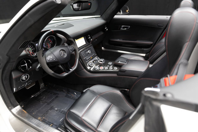 Used 2014 Mercedes-Benz SLS AMG GT Roadster image 59
