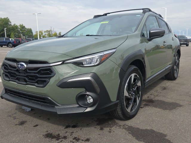 Used 2024 Subaru Crosstrek 2.5i Limited w/ Popular Package #3A AWD/4WD image 2