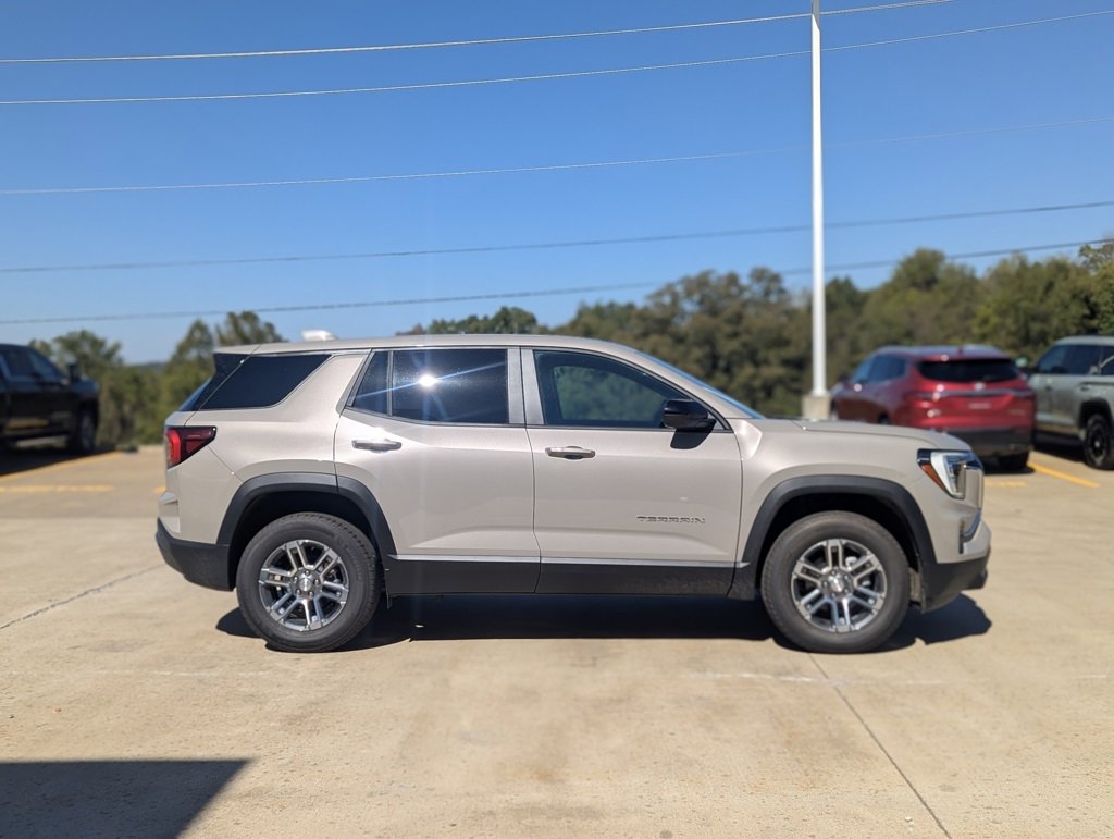 New 2026 GMC Terrain Elevation w/ LPO, Floor Liner Package image 6