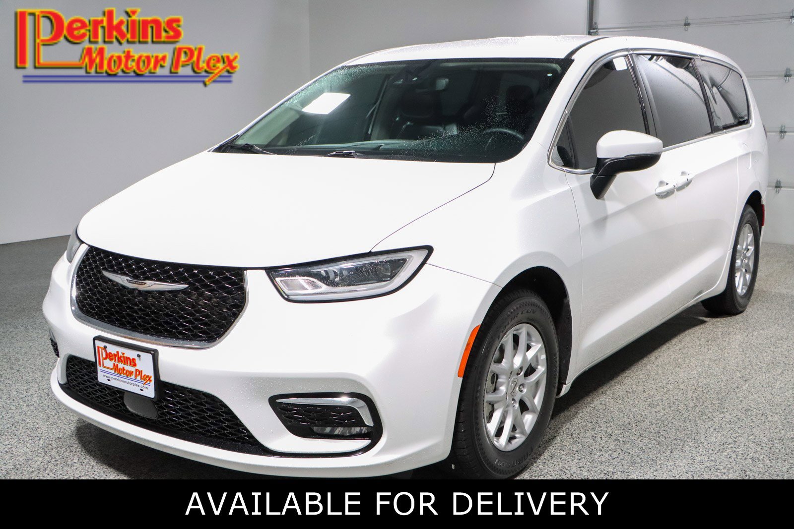 Used 2023 Chrysler Pacifica Touring-L
