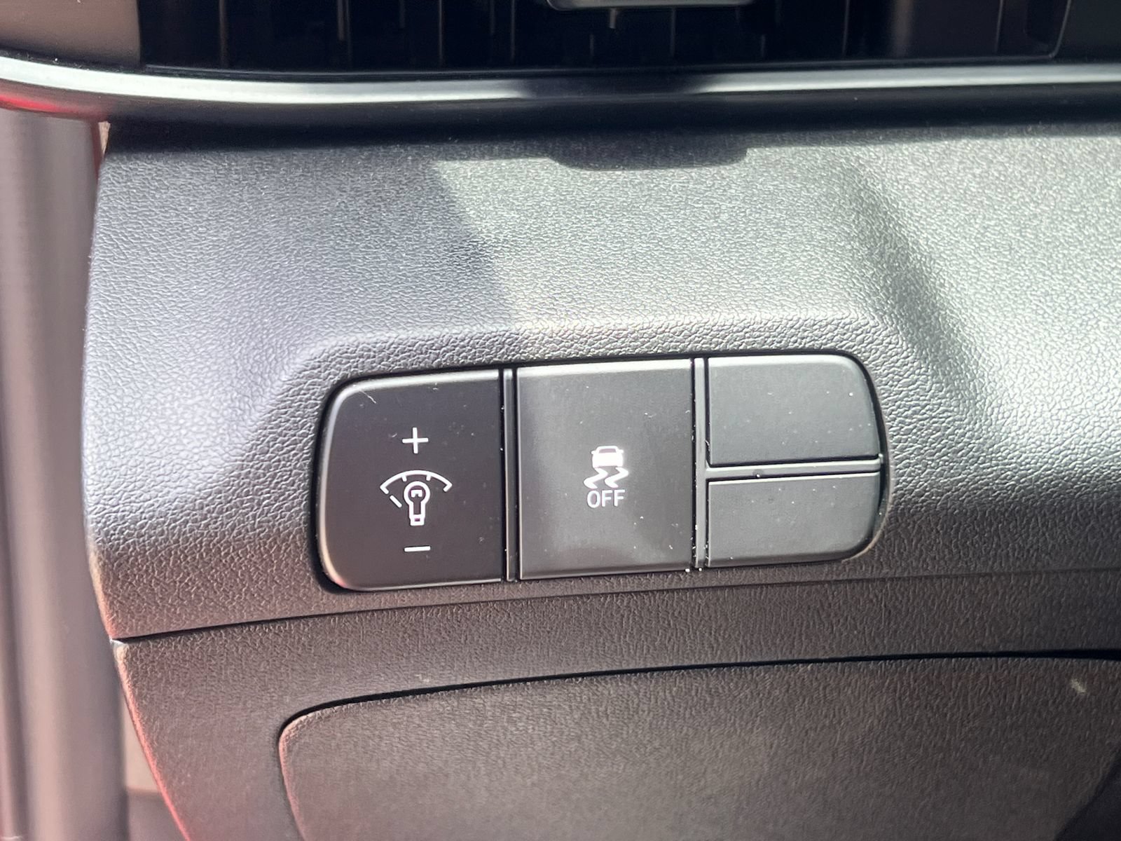Used 2025 Hyundai Elantra Sport FWD image 27