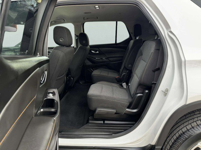 Used 2020 Chevrolet Traverse LT FWD image 33