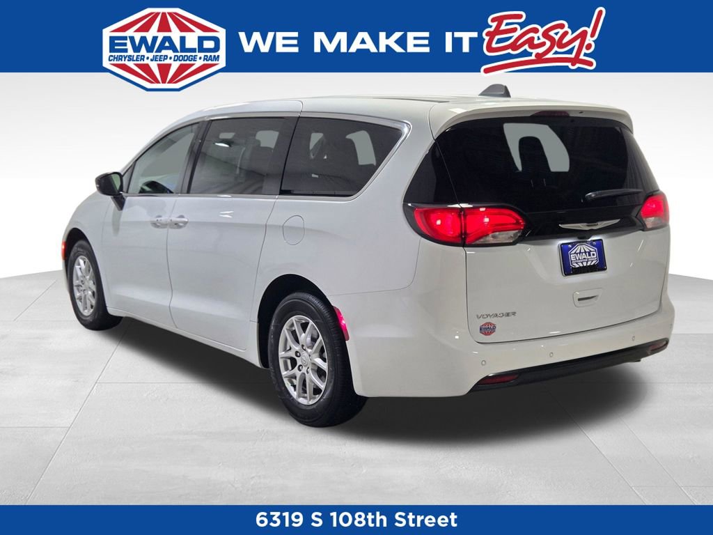 New 2026 Chrysler Voyager LX FWD image 22