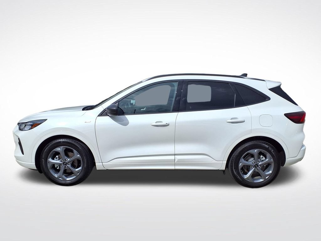 Used 2023 Ford Escape ST-Line FWD image 13